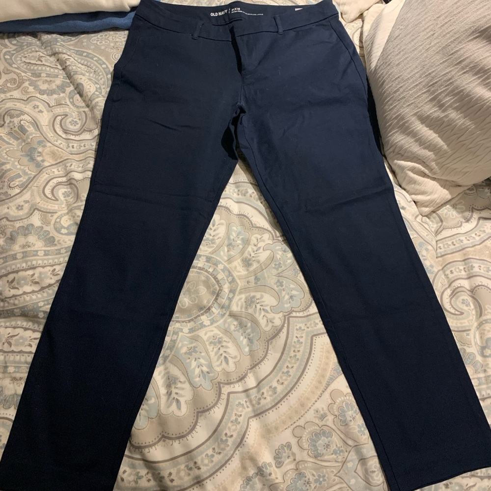 Old Navy Never Fade Pixie Pants